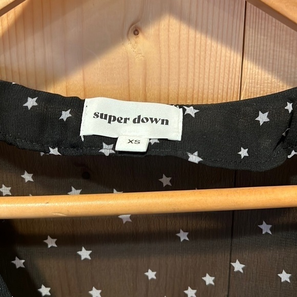 Superdown Long Sleeve Button Down Sheer Star Top Size Extra Small XS - Picture 4 of 6